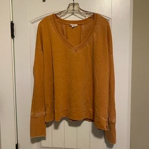 Casual long sleeve top